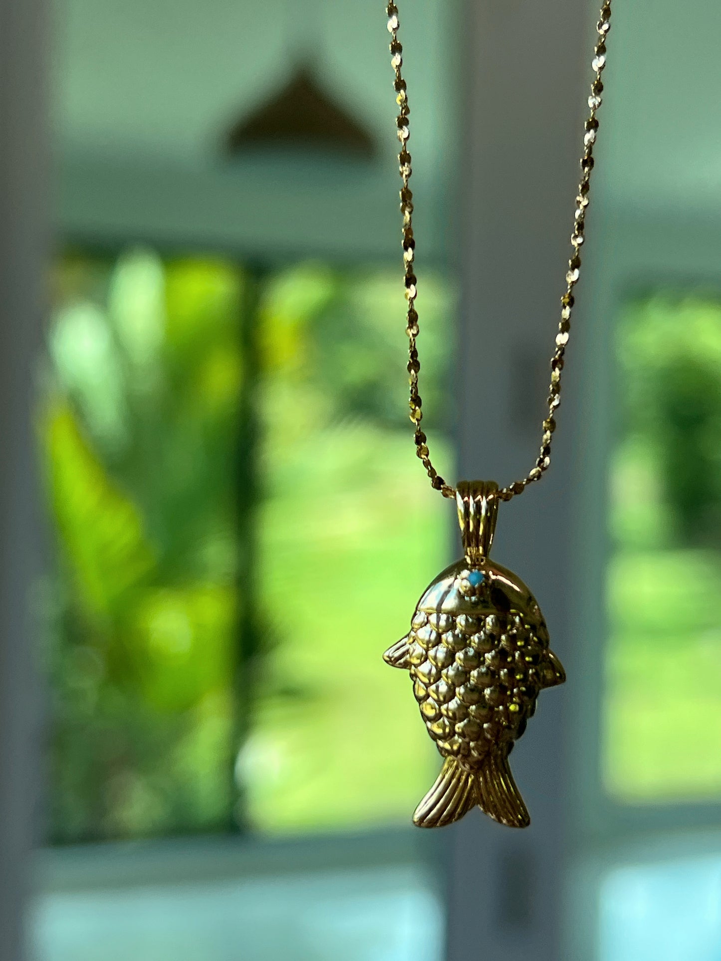 Blue fish chain