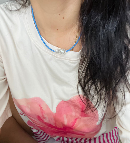 Blue seed beads necklace