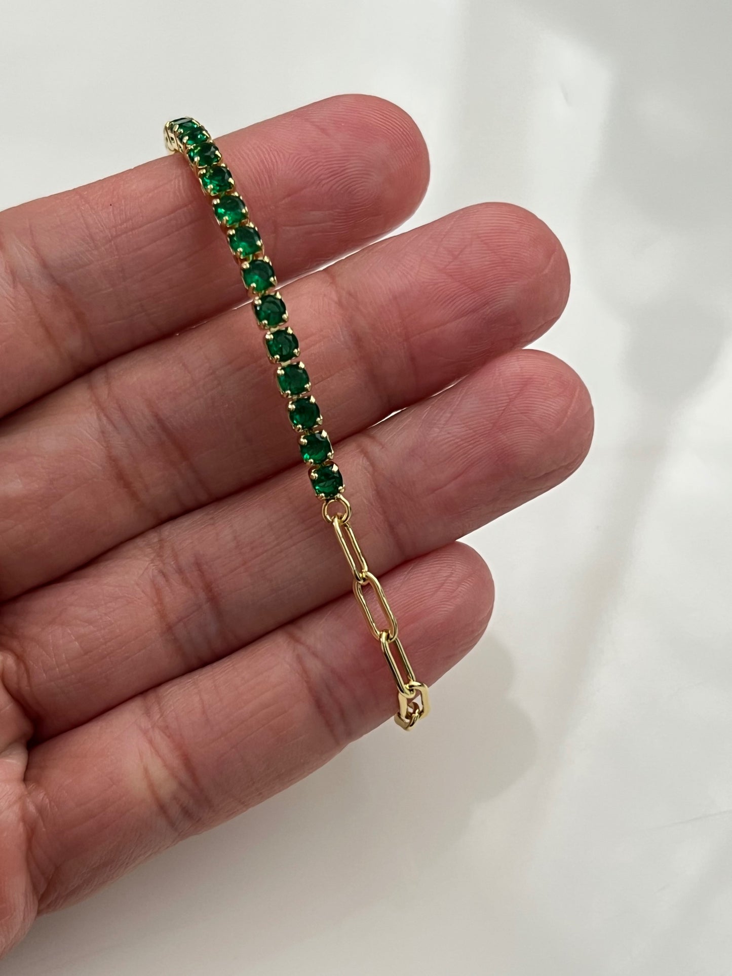 Pretty green bracelet