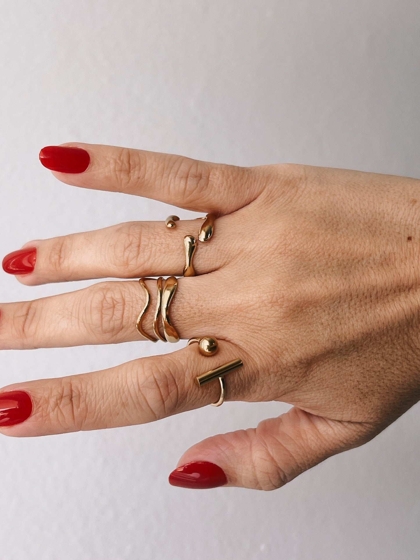 Lines ring