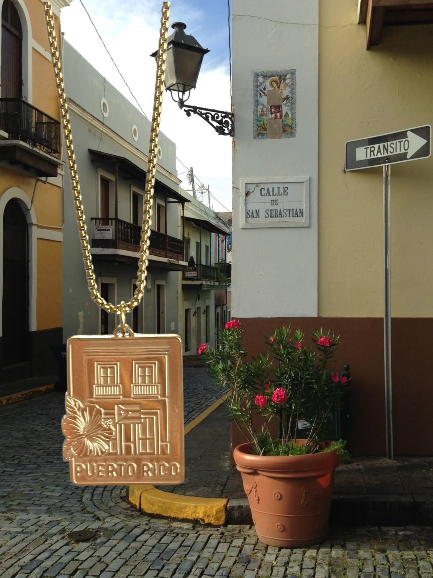 Calle San Sebastián chain
