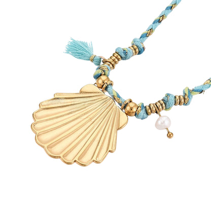 La concha necklace