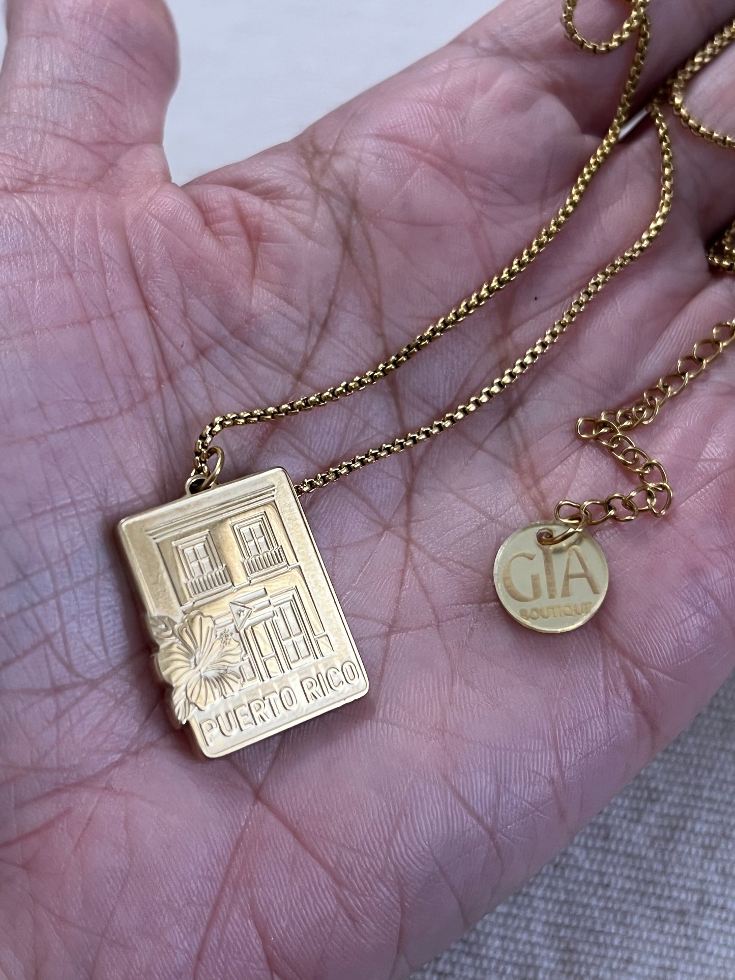 Calle San Sebastián chain