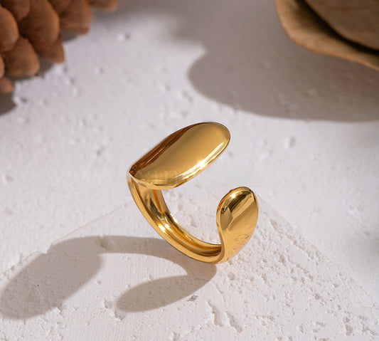 Amalia ring