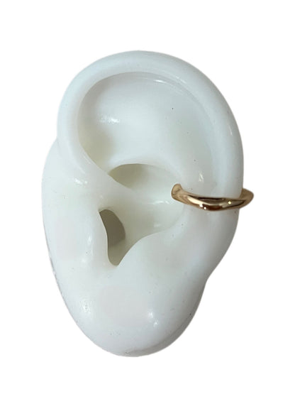 Tiny earcuff